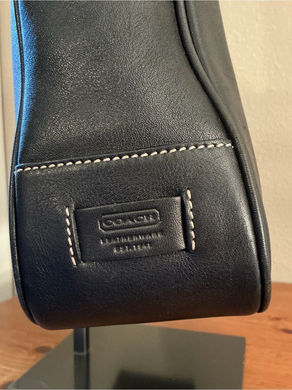 Coach Hampton Vintage Shoulder Bag (2000) - Picture 8 of 8